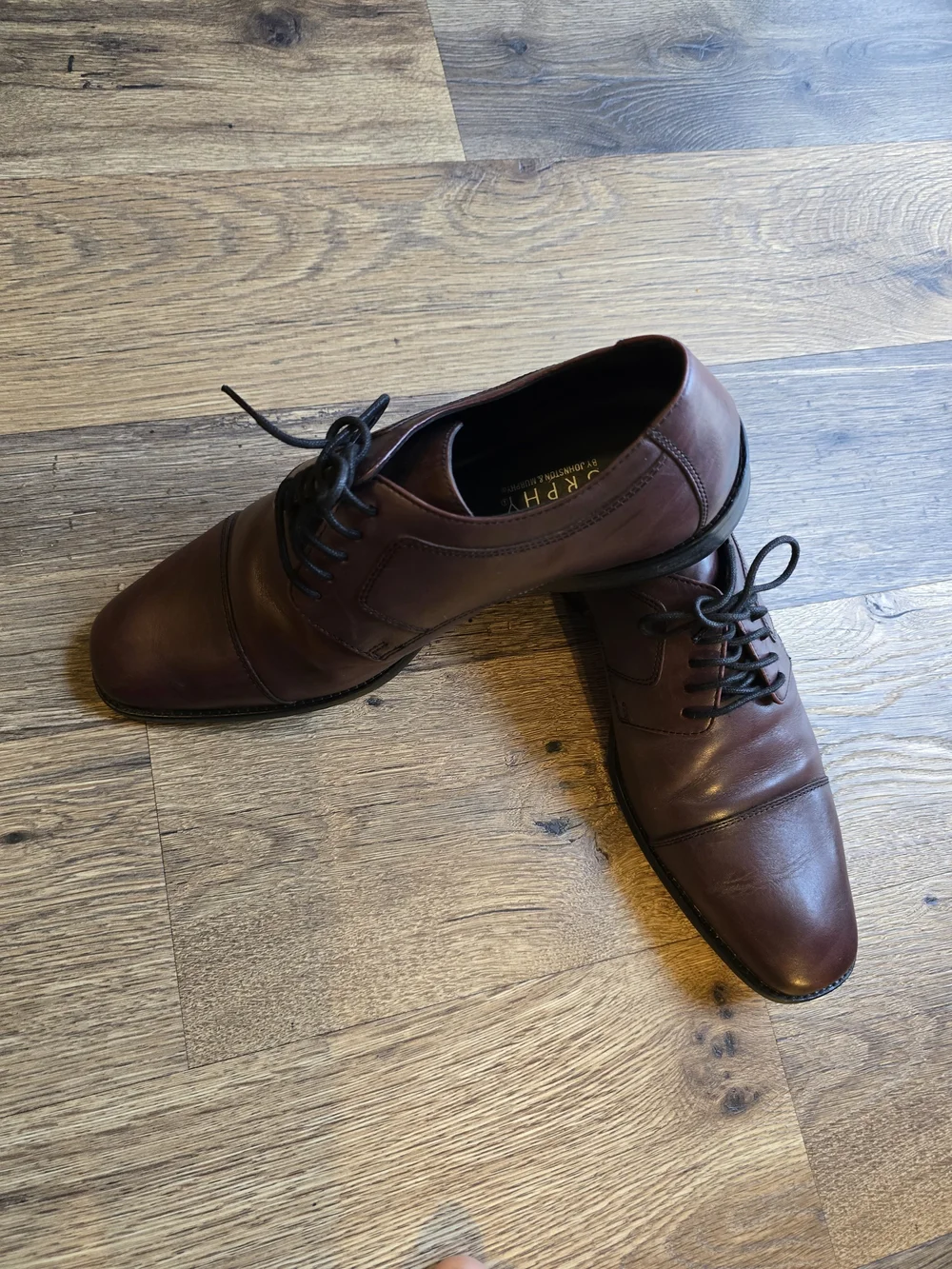 Johnston & Murphy Men's Leather Lace-Up Oxfords